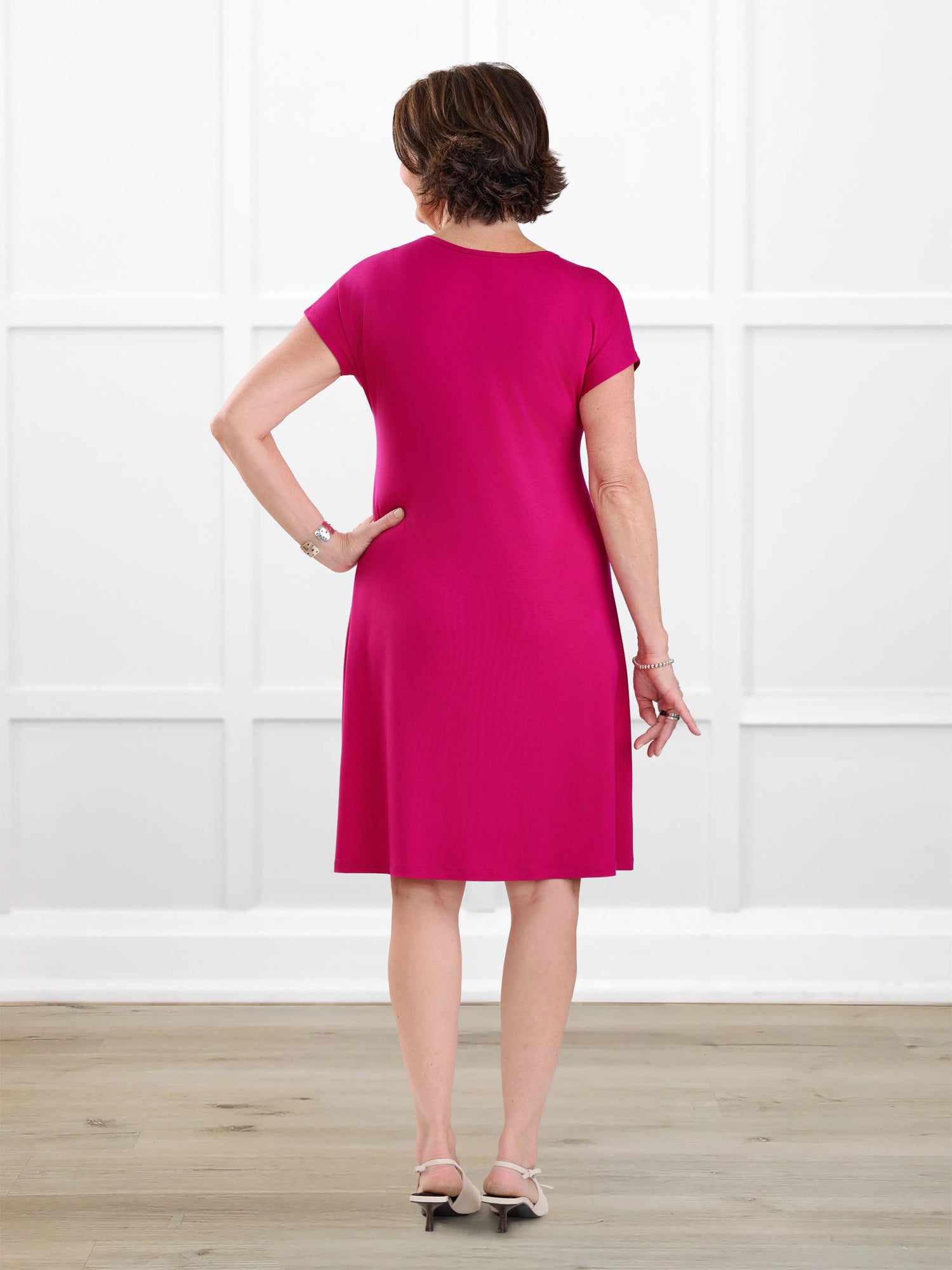 Aleeza t shirt dress with pockets for women in Dragon fruit on model Donna, size S @Donna-S 