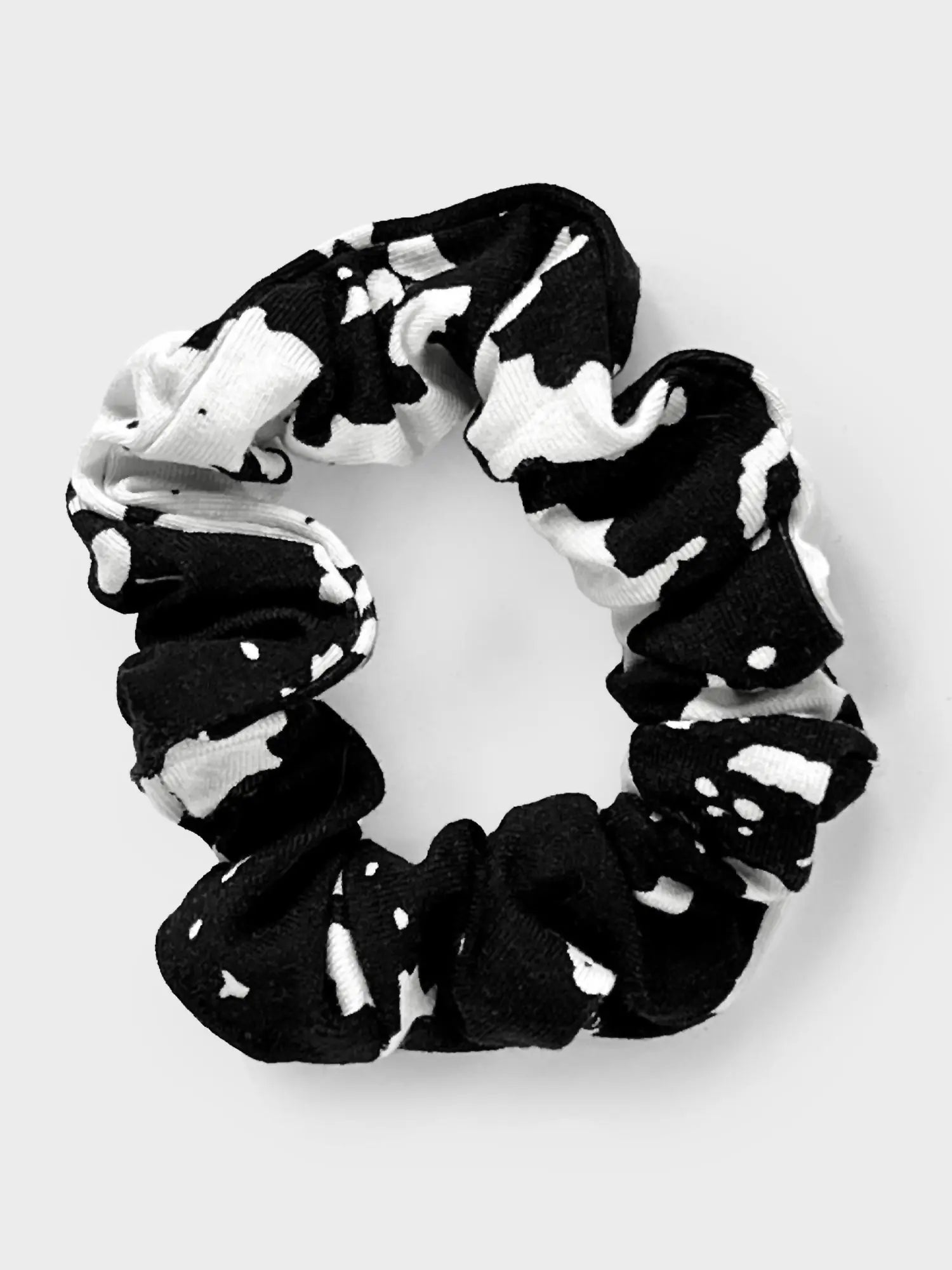 Anvi hair scrunchie for women in Moo’d bloom 