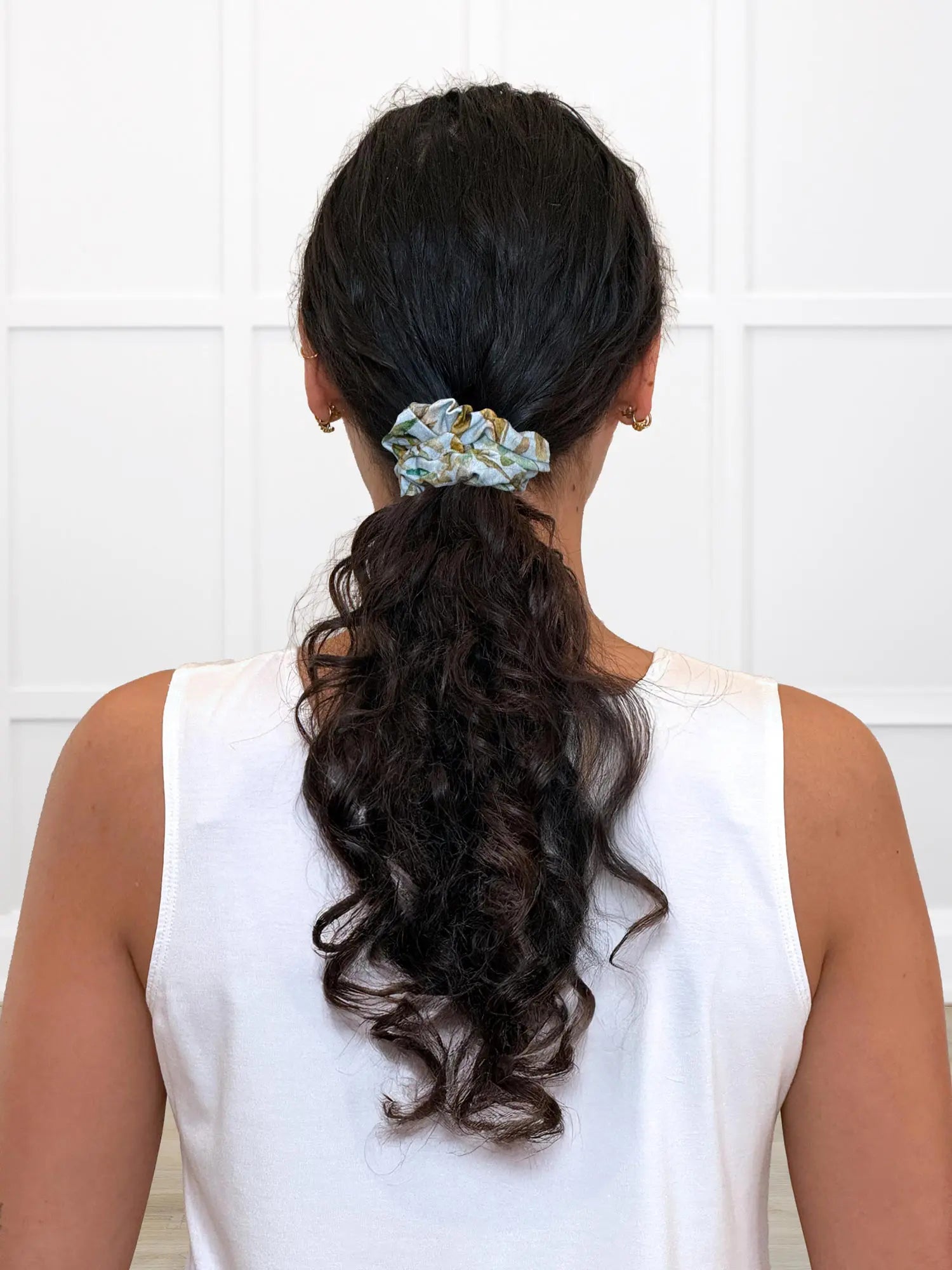 Anvi hair scrunchie for women in Forest veil 