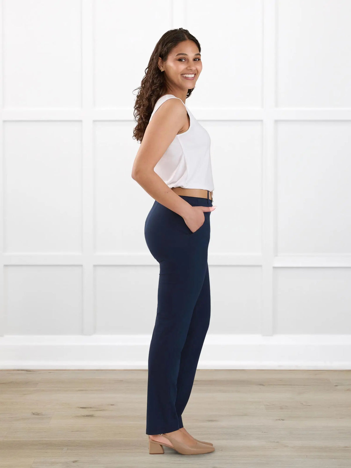 Asia mid rise slim pant for women in Navy on model Meron, size XS Regular @Meron-XS-regular 