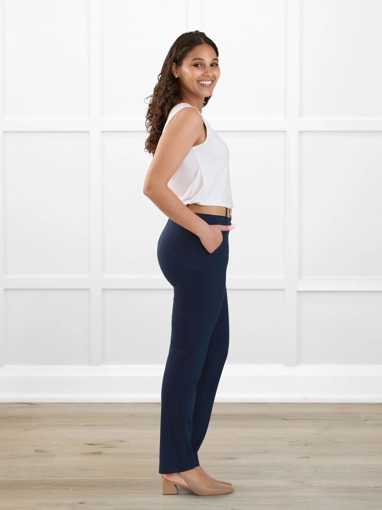 Asia mid rise slim pant for women in Navy on model Meron, size XS Regular @Meron-XS-regular 