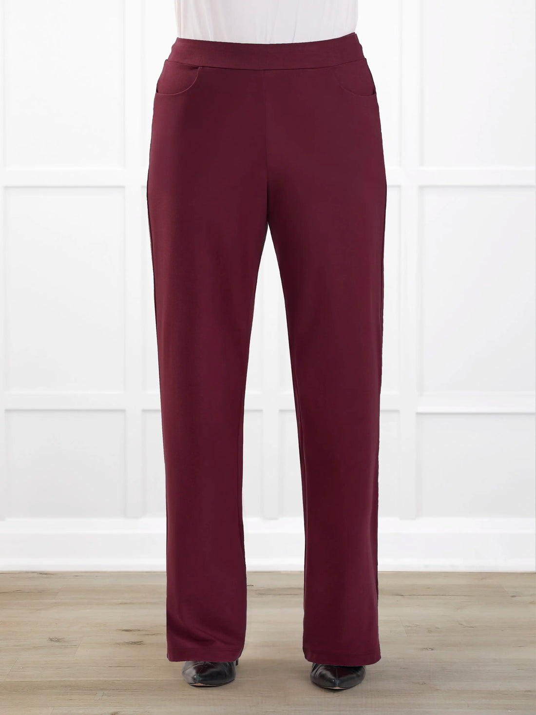 Avalynn mid rise straight leg pant for women in Merlot 
