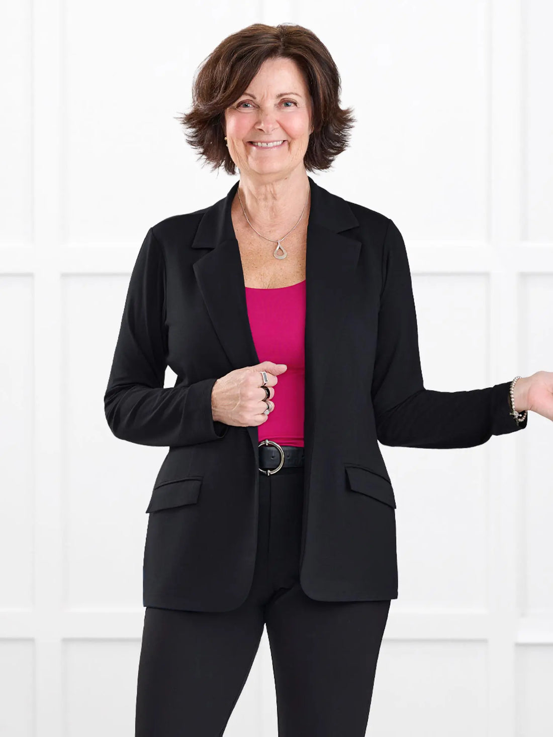 Danica lightweight tailored blazer for women in Black on model Donna, size S Regular @Donna-S-regular 