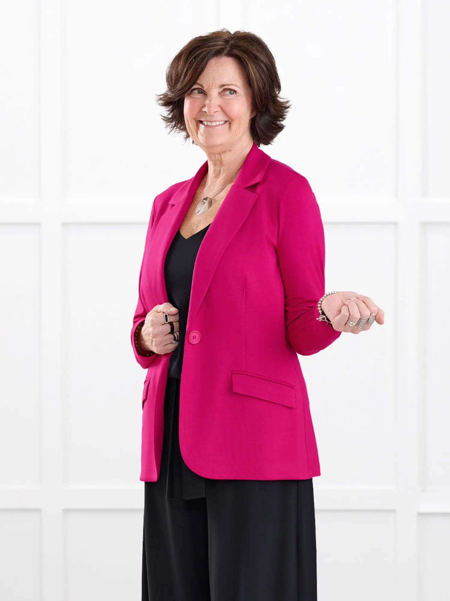 Danica lightweight tailored blazer for women in Dragon fruit on model Donna, size S Regular @Donna-S-regular 