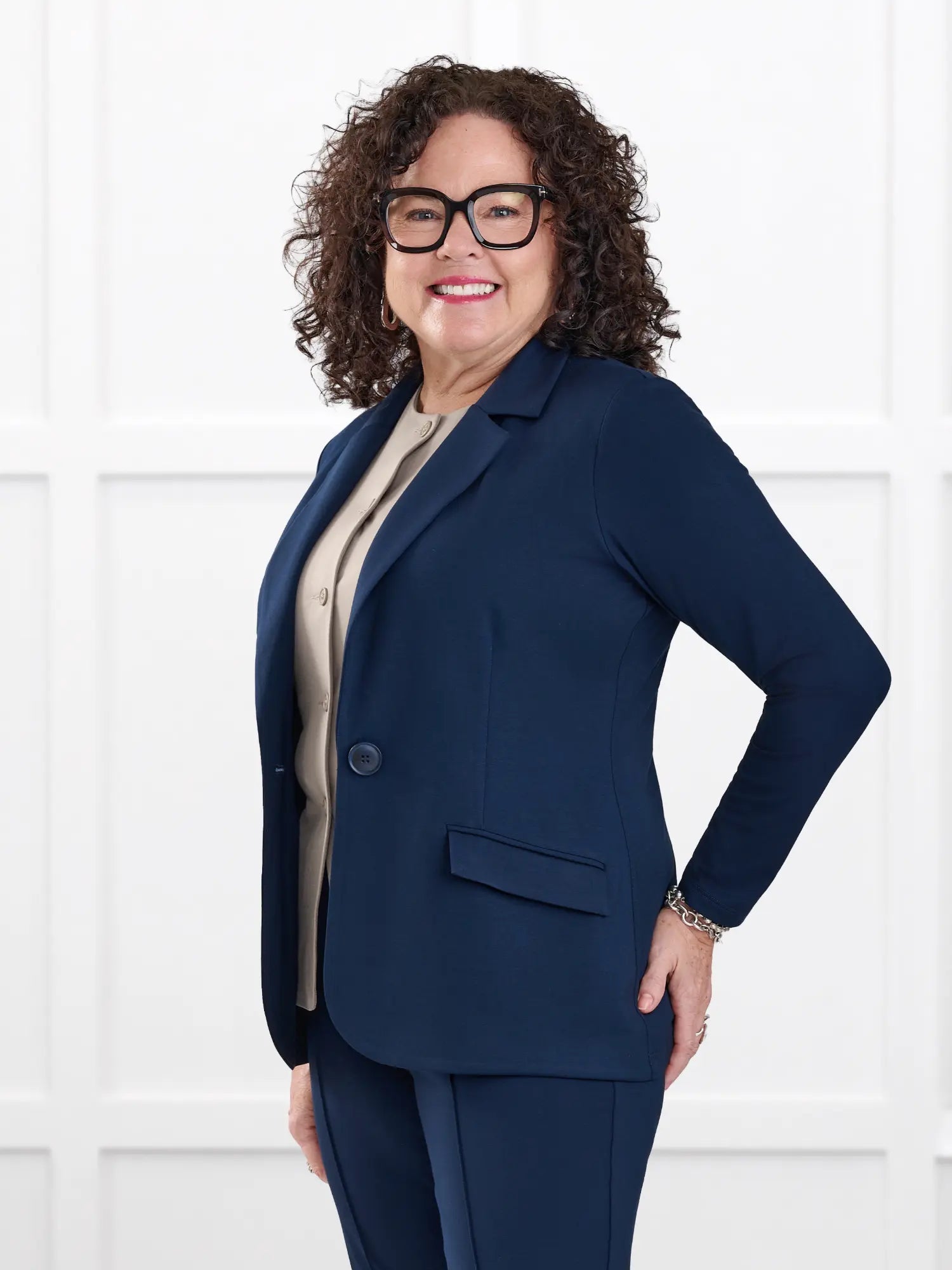 Danica lightweight tailored blazer for women in Navy on model Kerri, size M Petite @Kerri-M-petite 