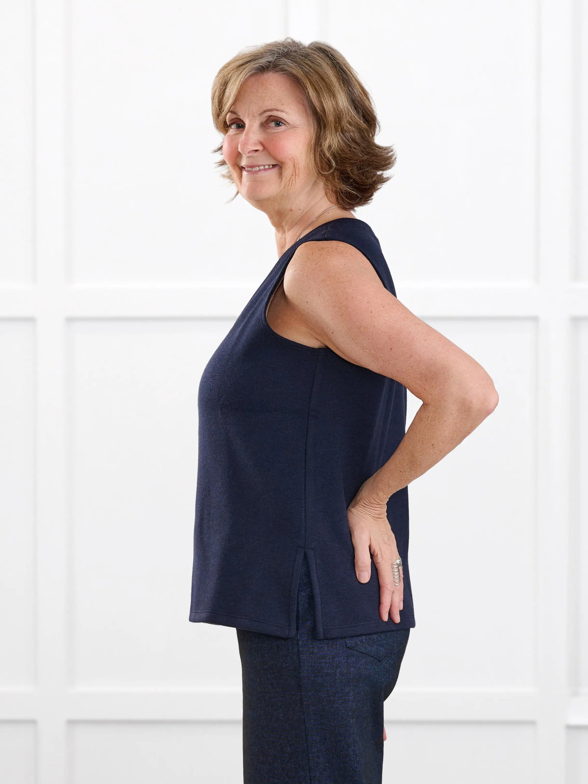 Dory v neck sweater vest for women in Dark navy on model Donna, size S @Donna-S 