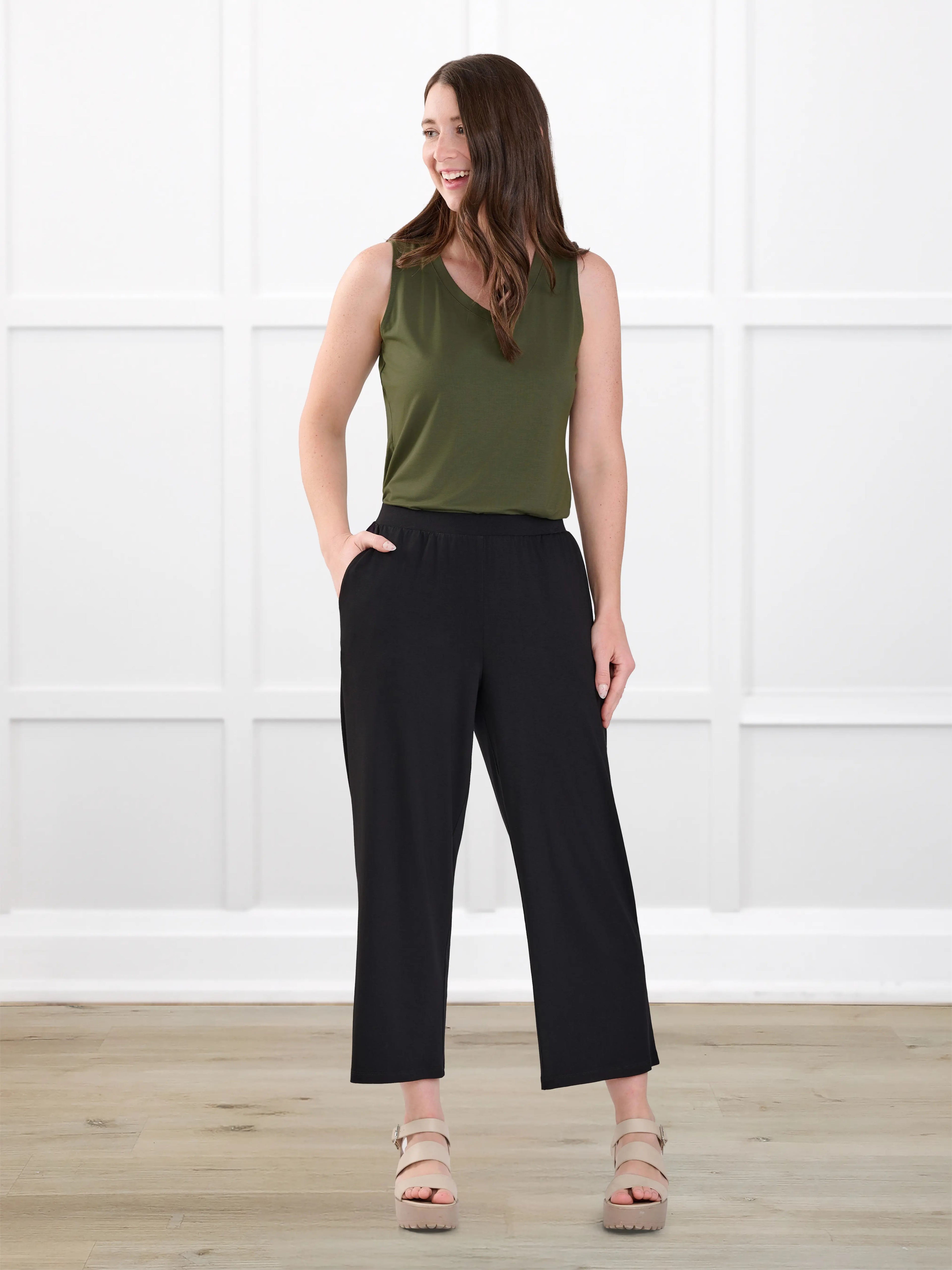 Easton pocket capri for women in Black on model Jo, size XS @Jo-XS 