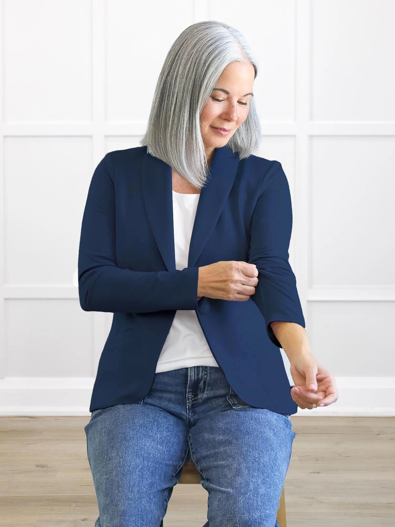 Emily soft blazer blazer for women in navy on model Kerri, size S regular @Kerri-S-regular 
