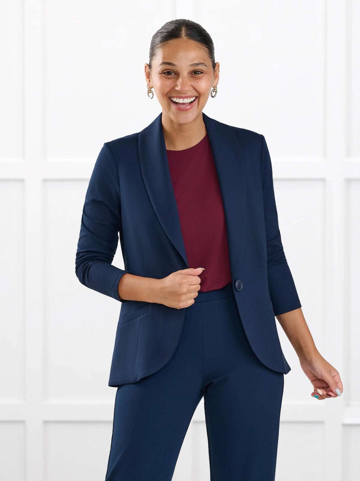 Emily soft stretchy blazer for women in Navy on model Meron, size XS Regular @Meron-XS-regular 