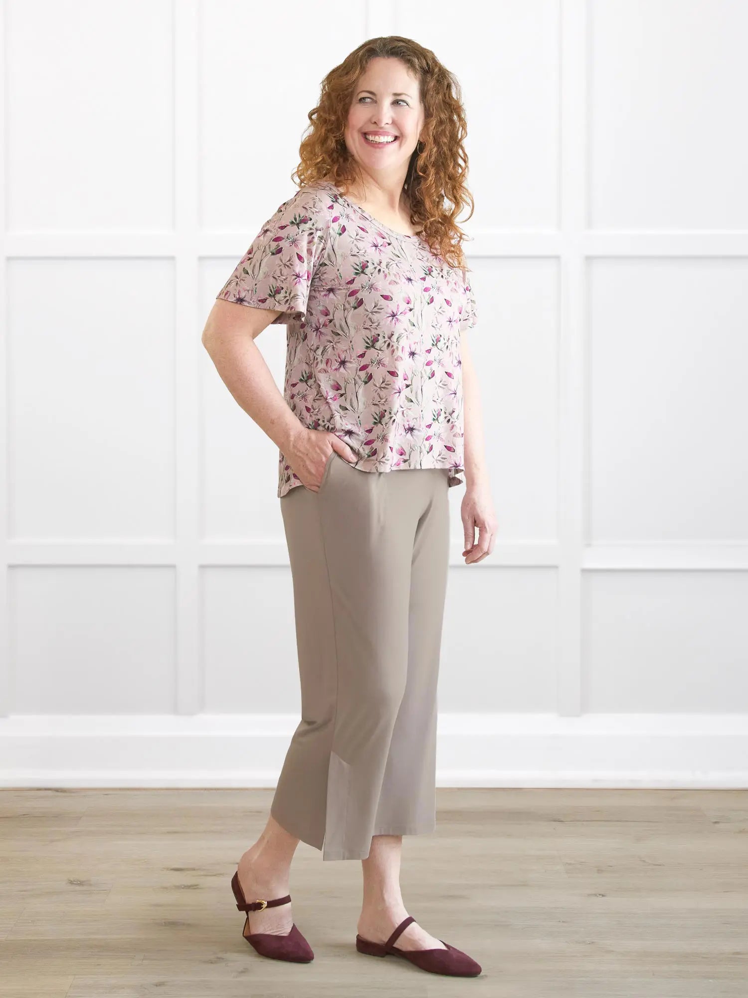 Gabby straight leg pocket capri pant in Portobello on model Melanie, size M Regular @Melanie-M-regular 