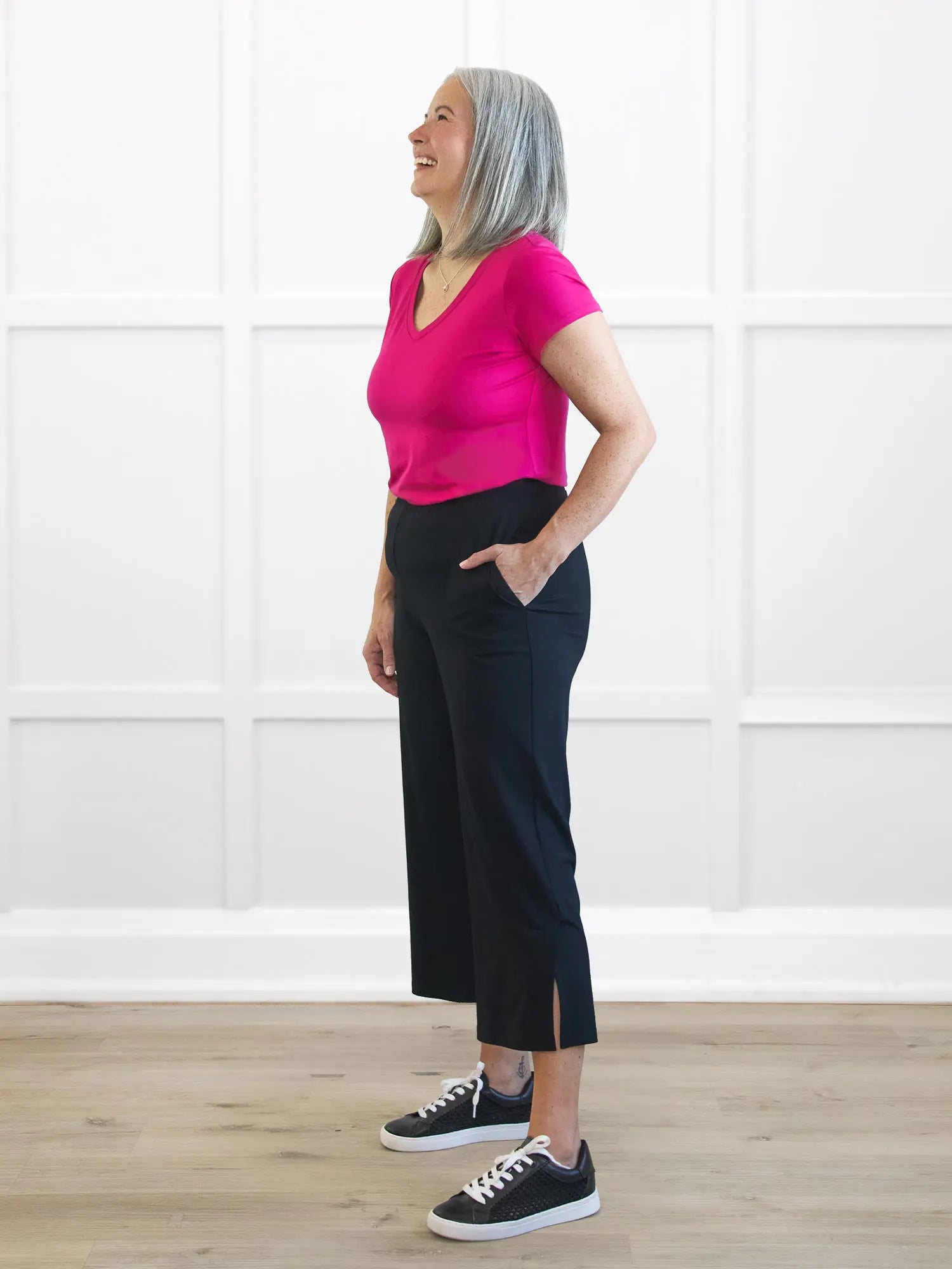 Gabby straight leg pocket capri pant in Black on model Kerri, size S Regular @Kerri-S-regular 