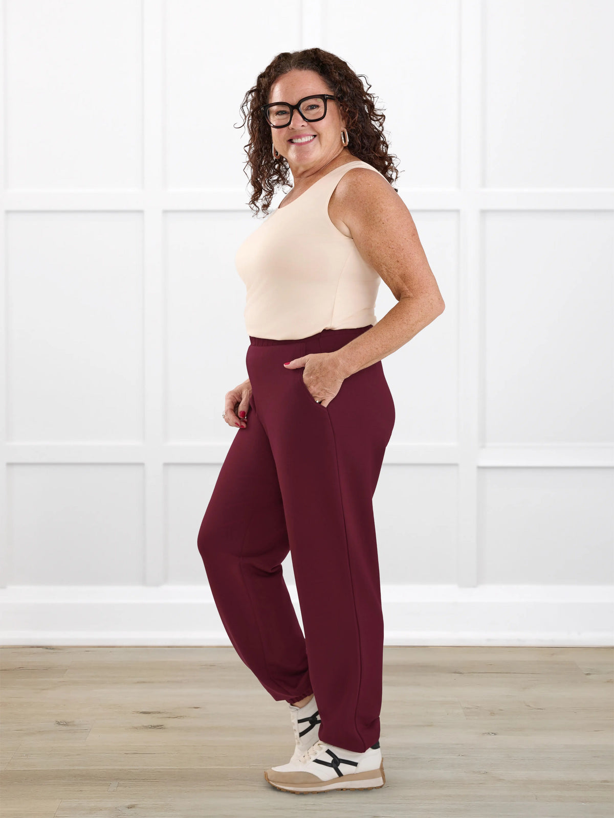 Jaylinn mid rise fleece jogger for women in Merlot on model Kerri, size M @Kerri-M 