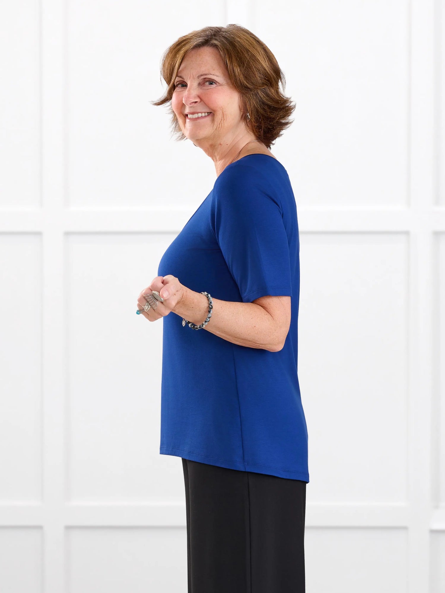 Julita scoop neck half sleeve tee for women in Ink blue on model Donna, size S @Donna-S 