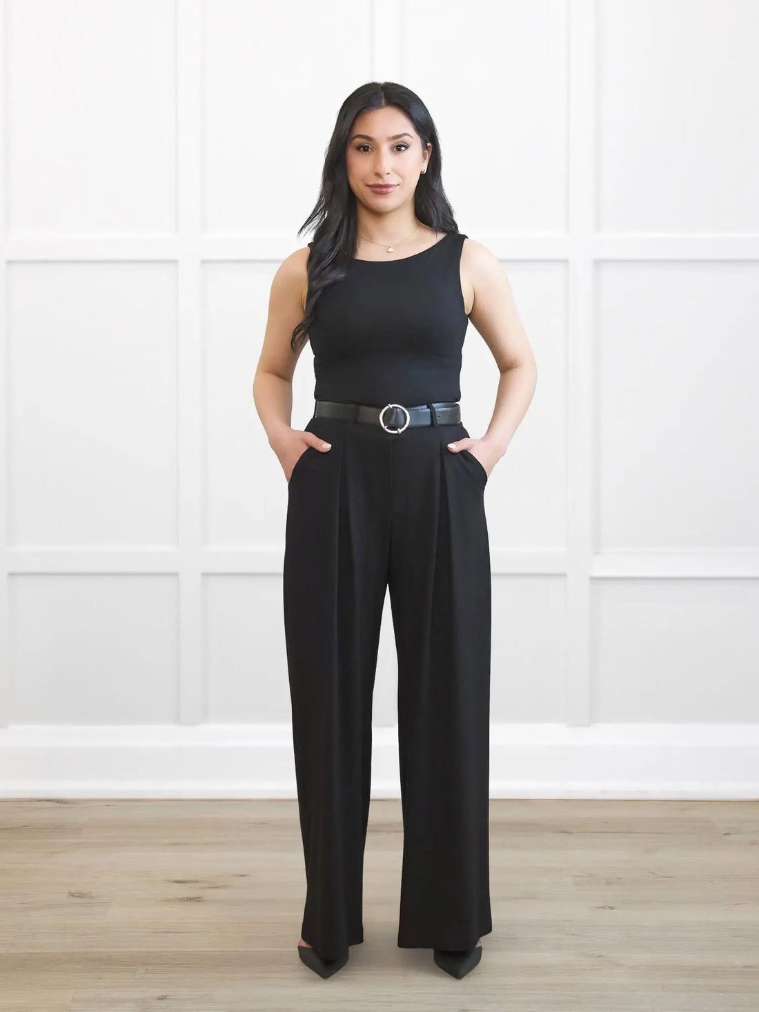 Kiya high waisted wide leg pleated pant for women 00 in Black on model Yasmine, size XS Petite @Yasmine-XS-petite 
