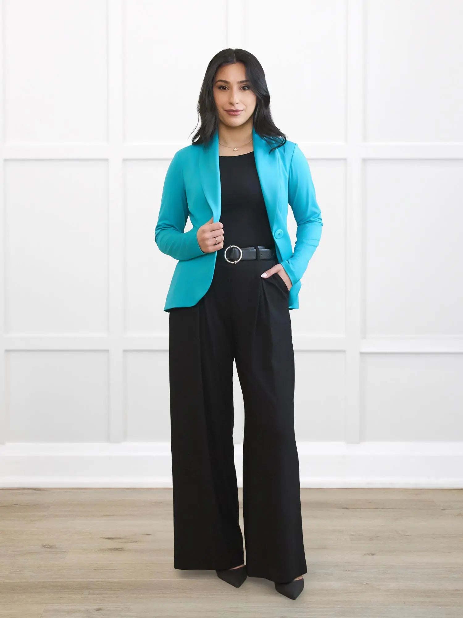 Kiya high waisted wide leg pleated pant for women in Black on model Yasmine, size XS Petite @Yasmine-XS-petite 