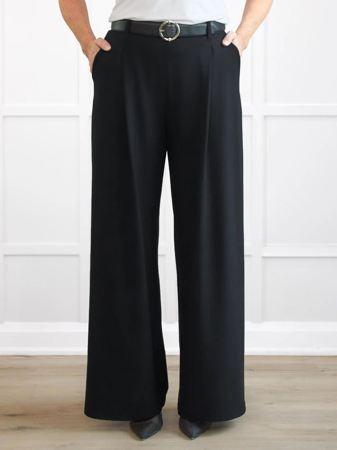 Lara high waisted wide leg pleated pant for women in Black 