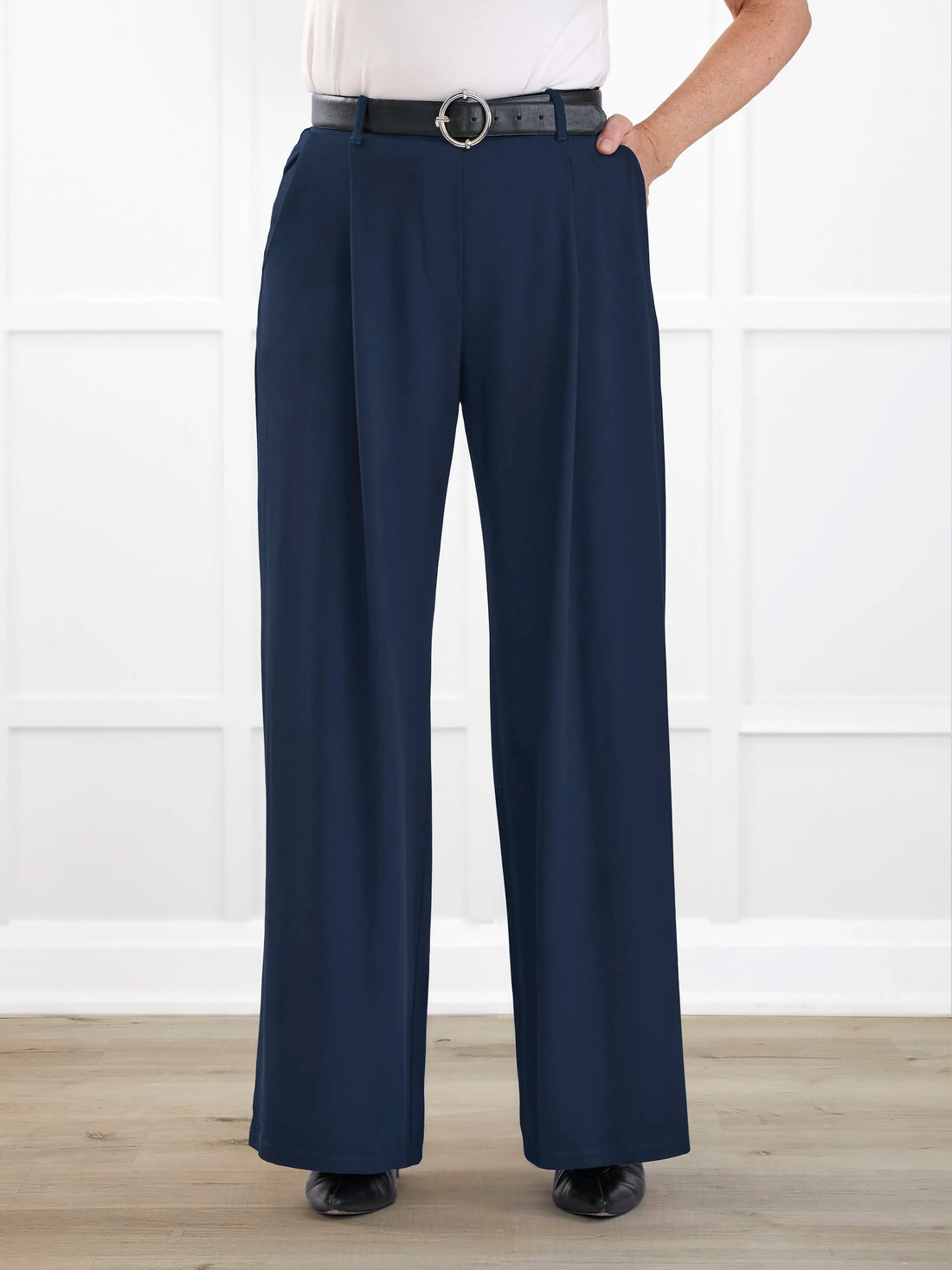 Lara high waisted wide leg pleated pant for women in Navy 