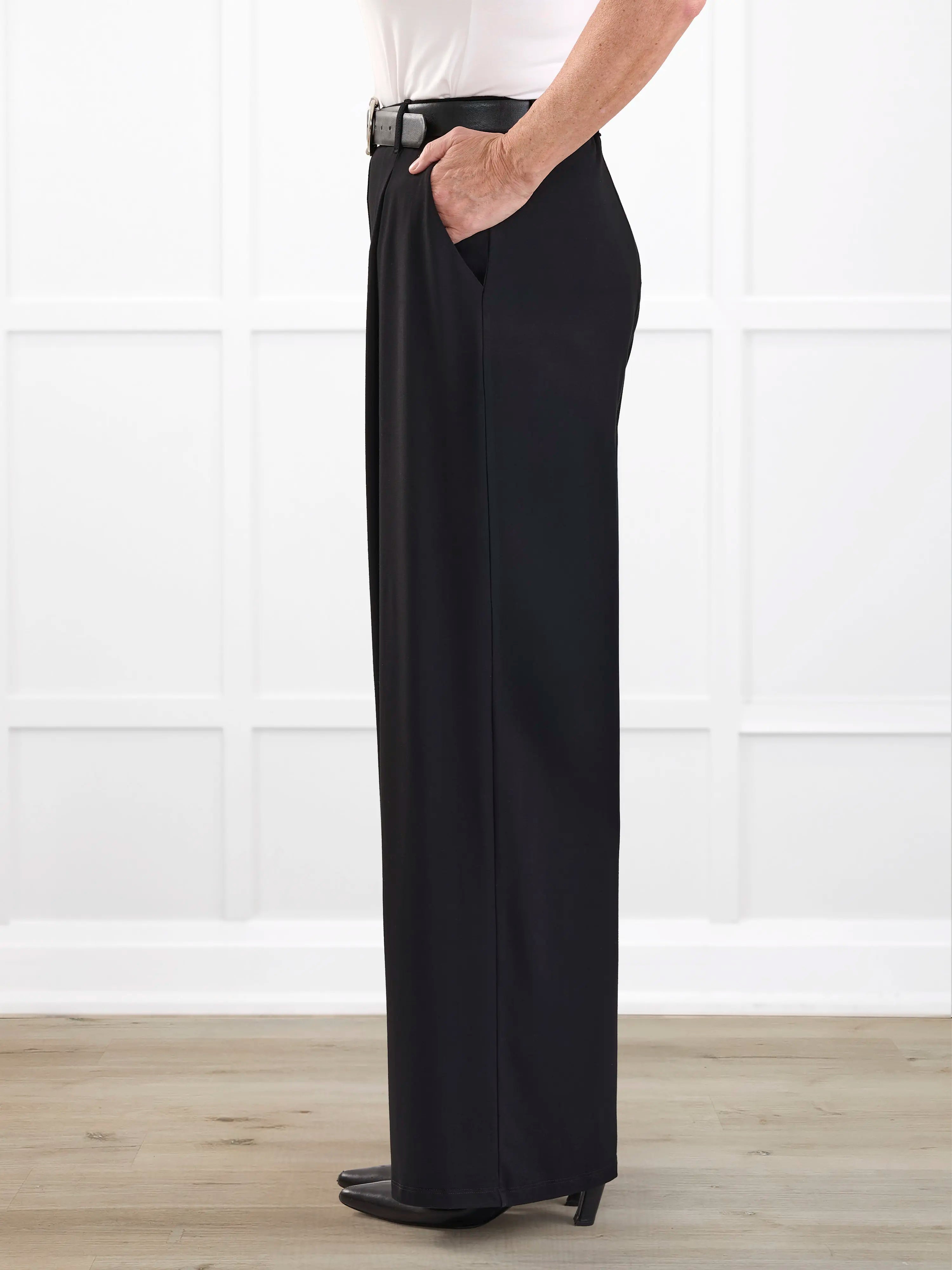 Lara high waisted wide leg pleated pant for women in Black 