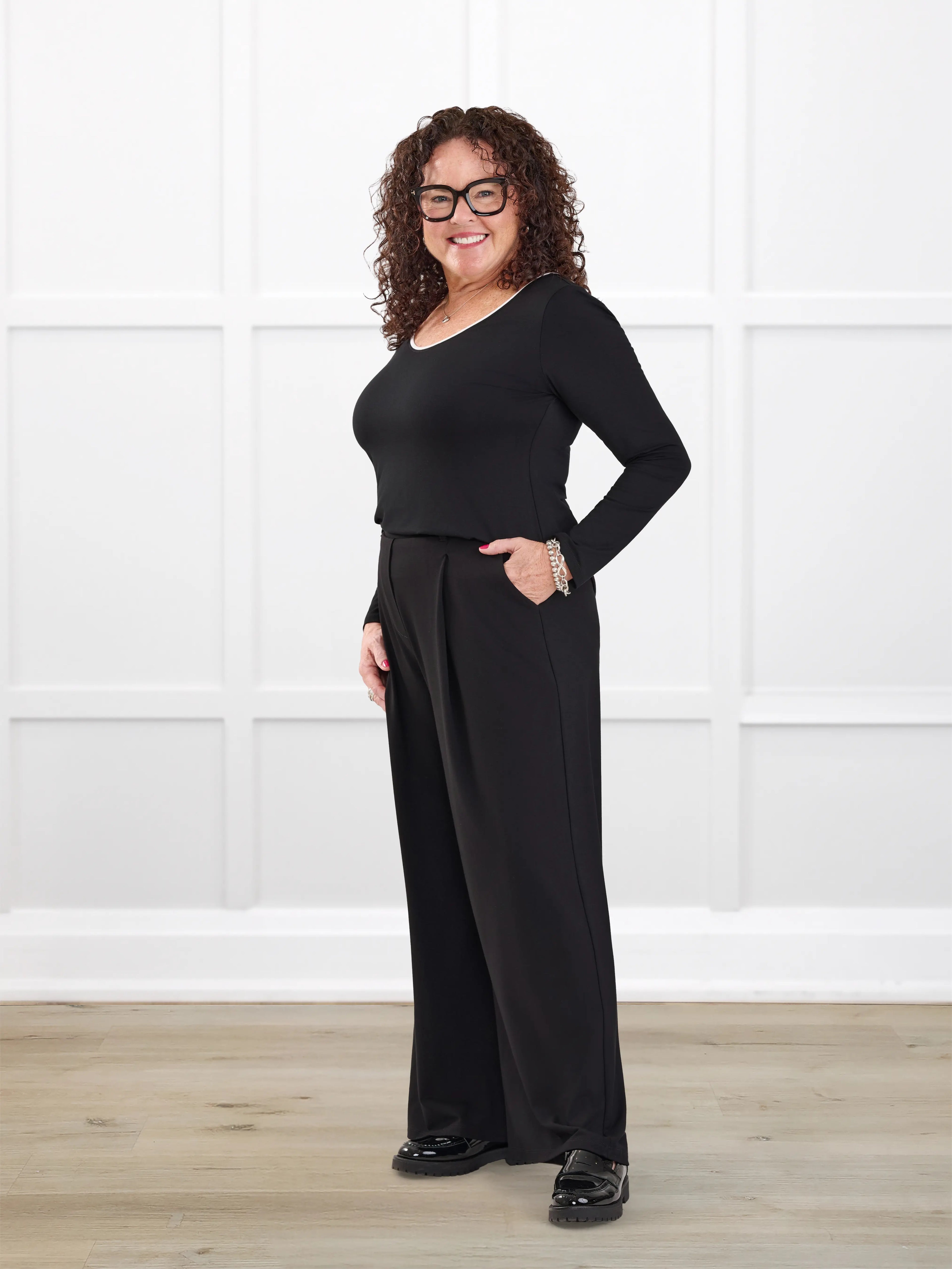 Lara high waisted wide leg pleated pant for women in Black on model Kerri, size M Petite @Kerri-M-petite 