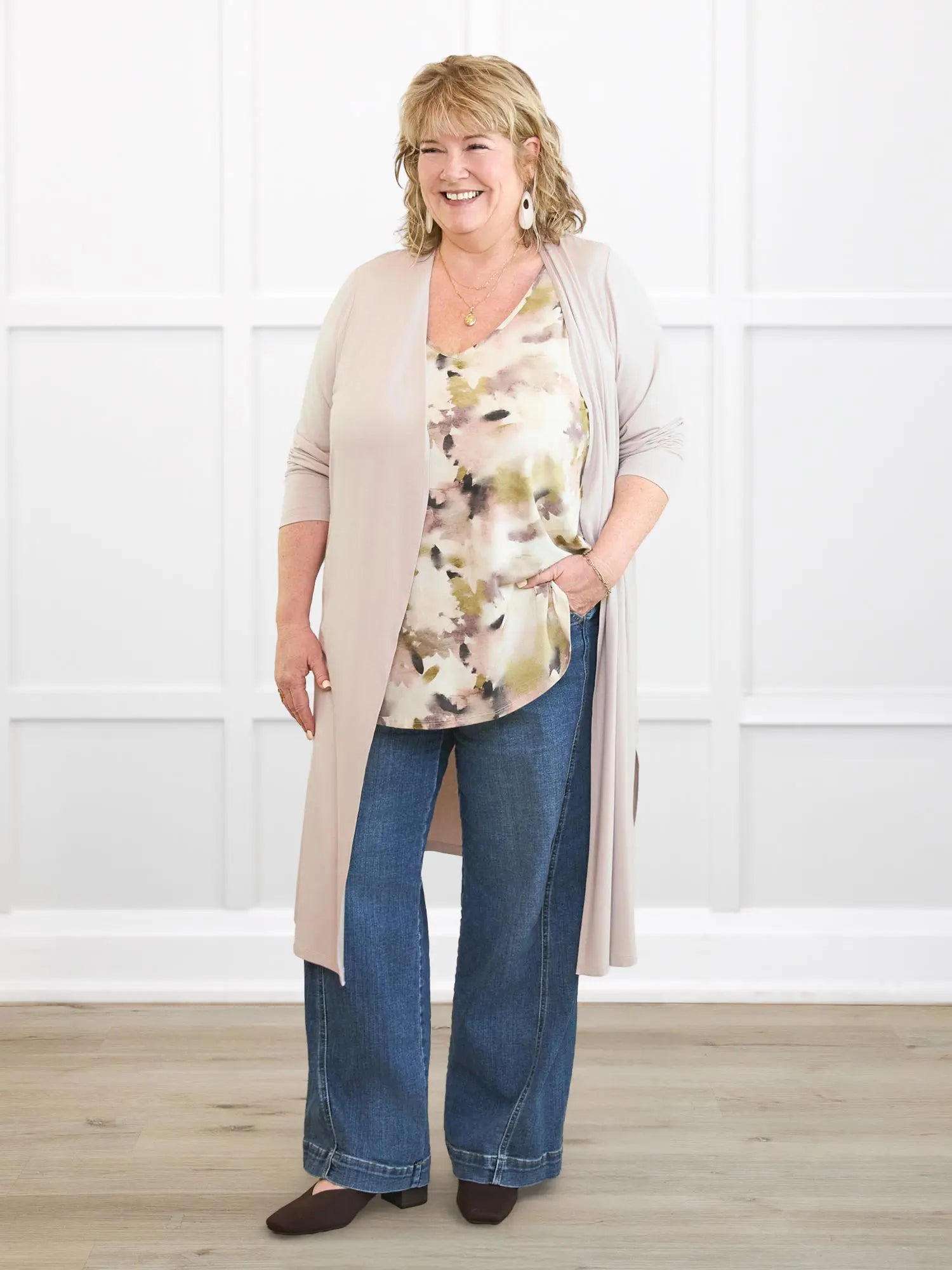 Larissa duster cardigan with pockets for women in Sandstone on model Kelly, size 3X @Kelly-3X 