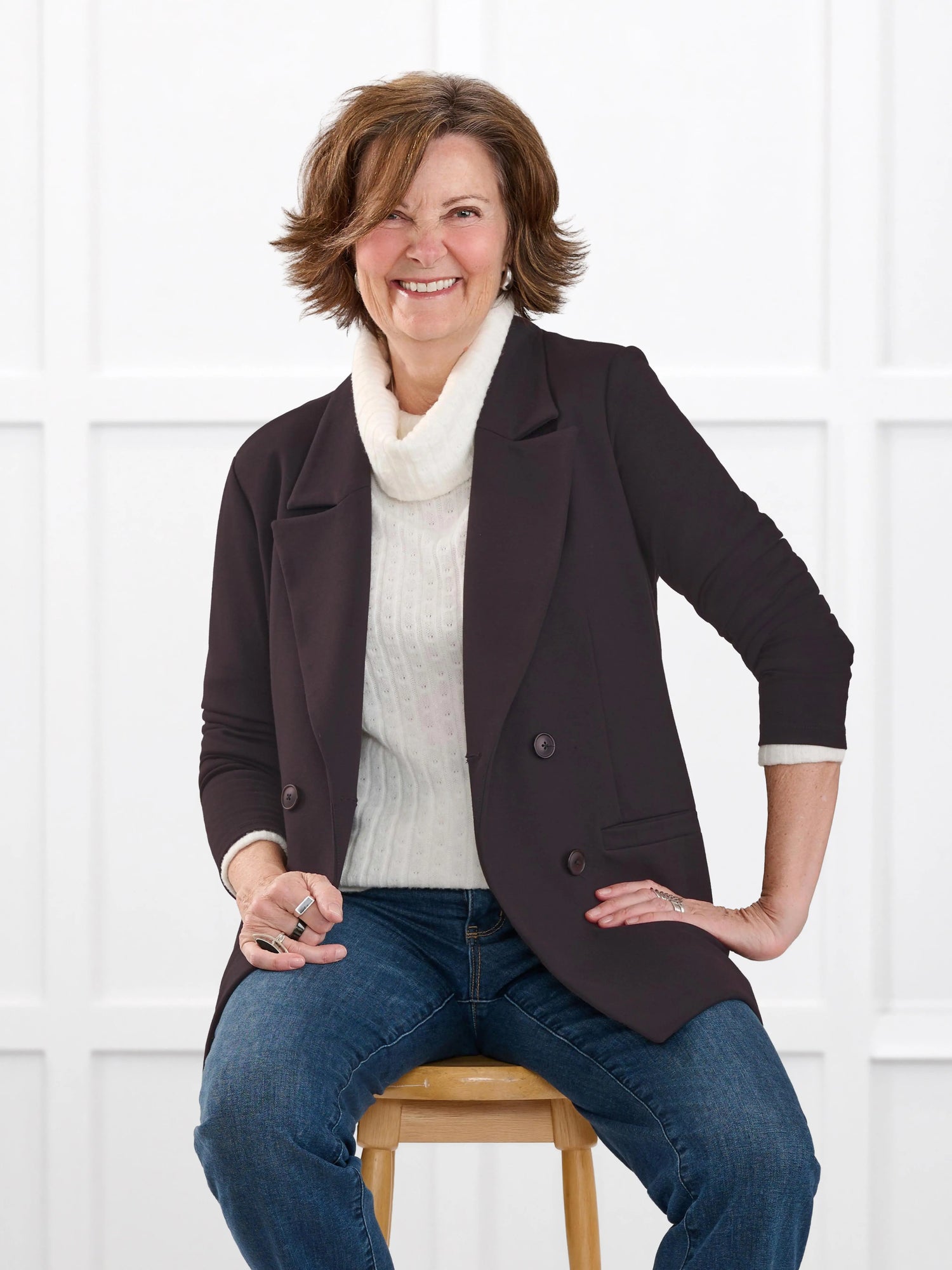 Lesley relaxed tailored ponte jacket for women in Espresso on model Donna, size S @Donna-S 