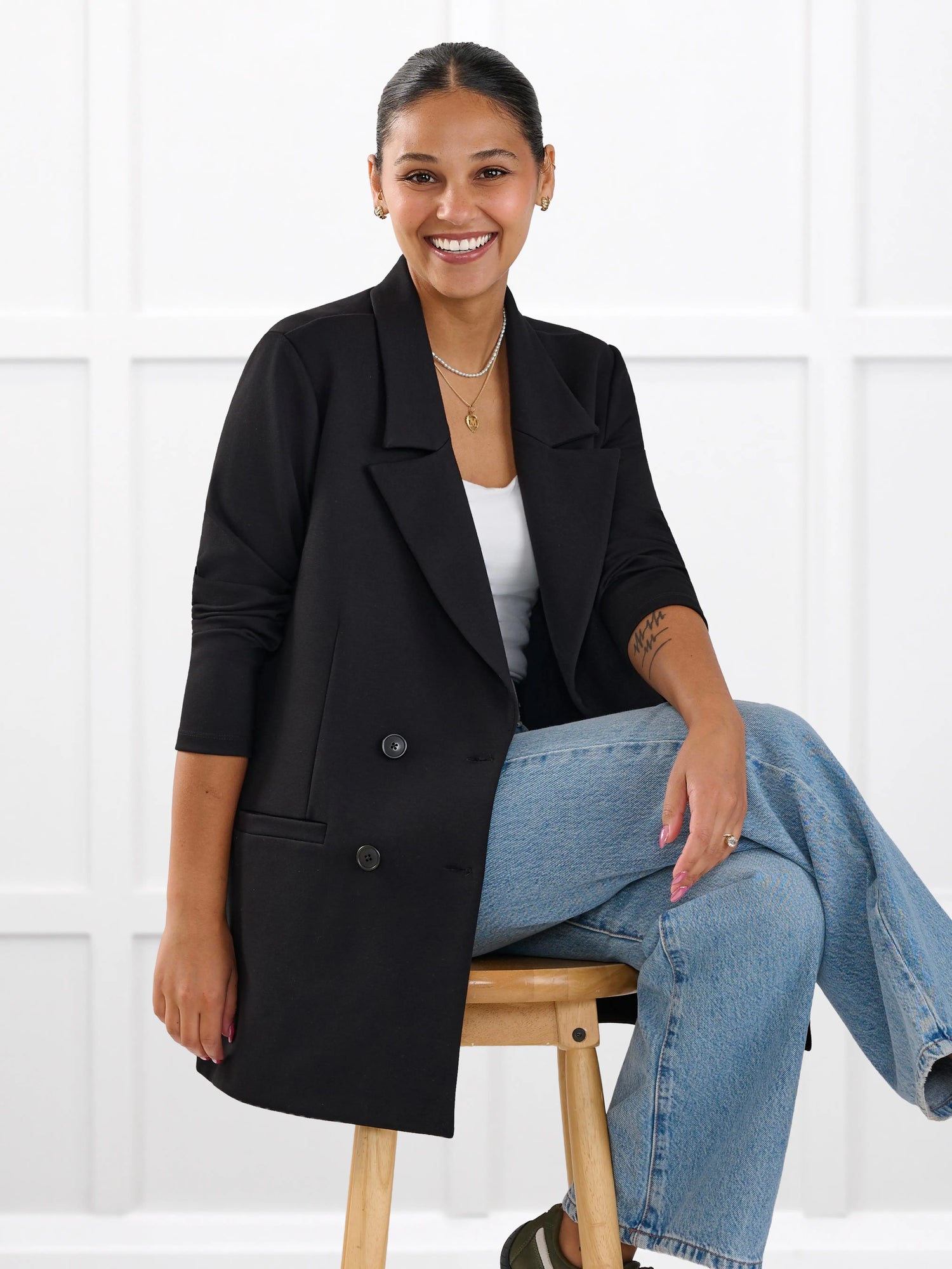 Lesley relaxed tailored ponte jacket for women in Black on model Meron, size S @Meron-S 