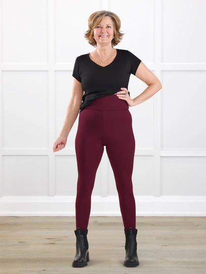 Lisa2 high waisted legging for women in Merlot on model Donna, size S Regular @Donna-S-regular 