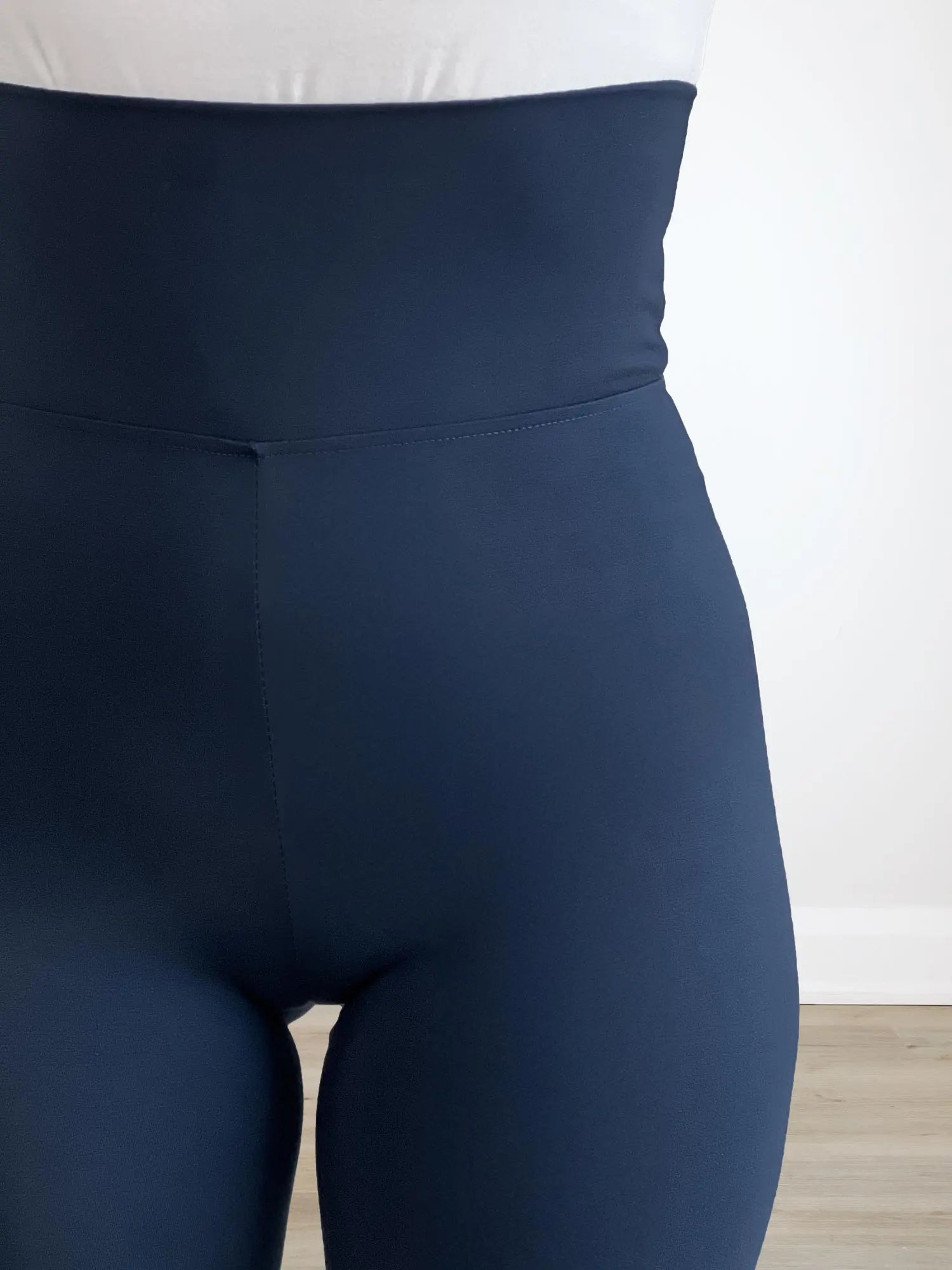 Lisa2 high waisted legging for women in Navy 