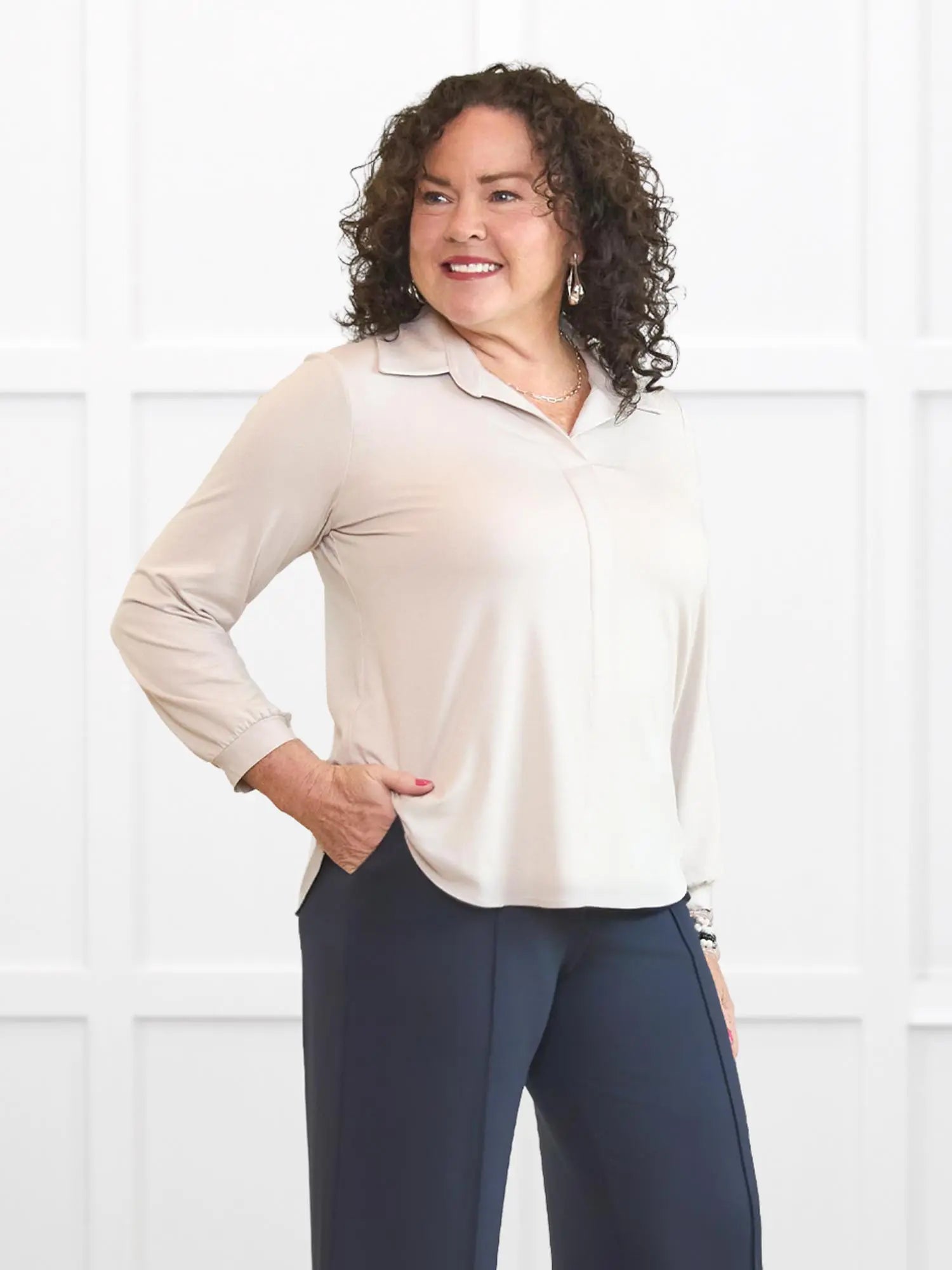 Lucia collared shirt for women 00 in Sandstone on model Kerri, size M Petite @Kerri-M-petite 