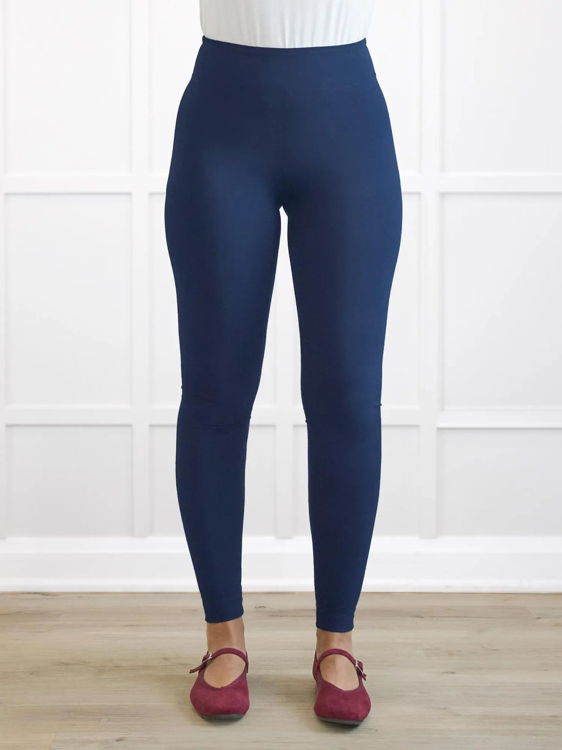 Lucy mid rise legging for women in Navy 