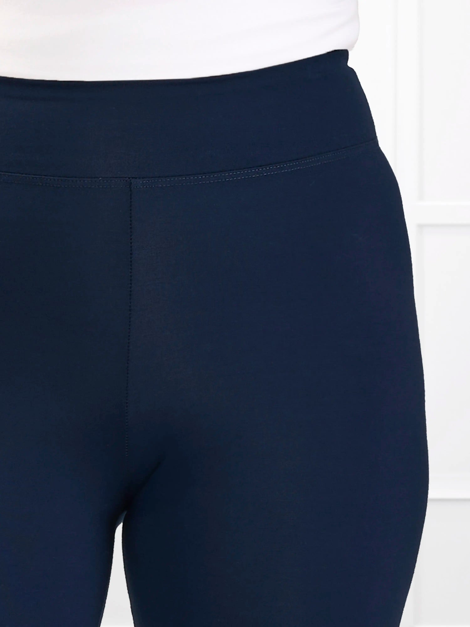 Lucy mid rise legging for women in Navy 