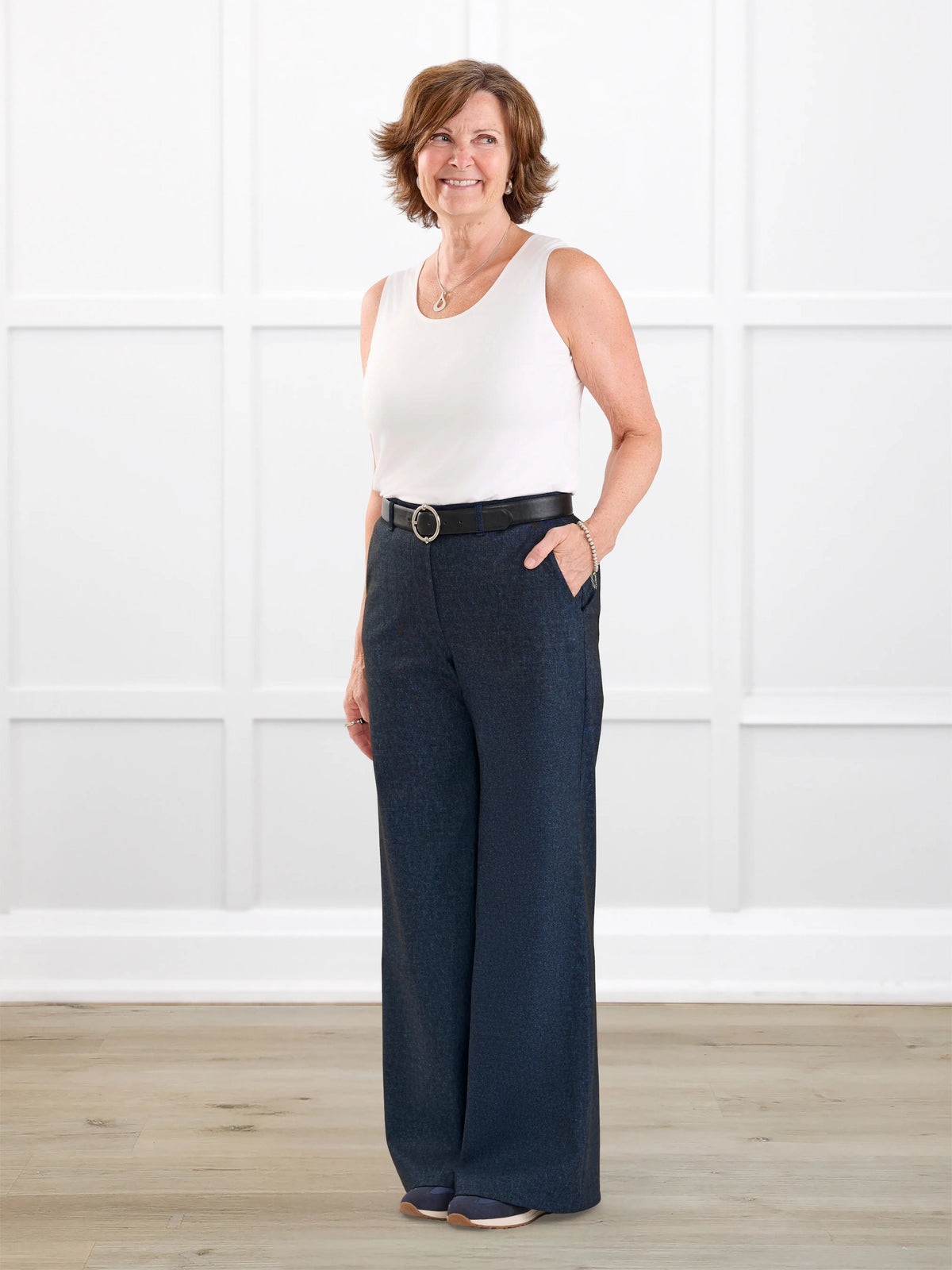 Lynn wide leg faux denim stretch jean for women in Indigo blue on model Donna, size S Regular @Donna-S-regular 