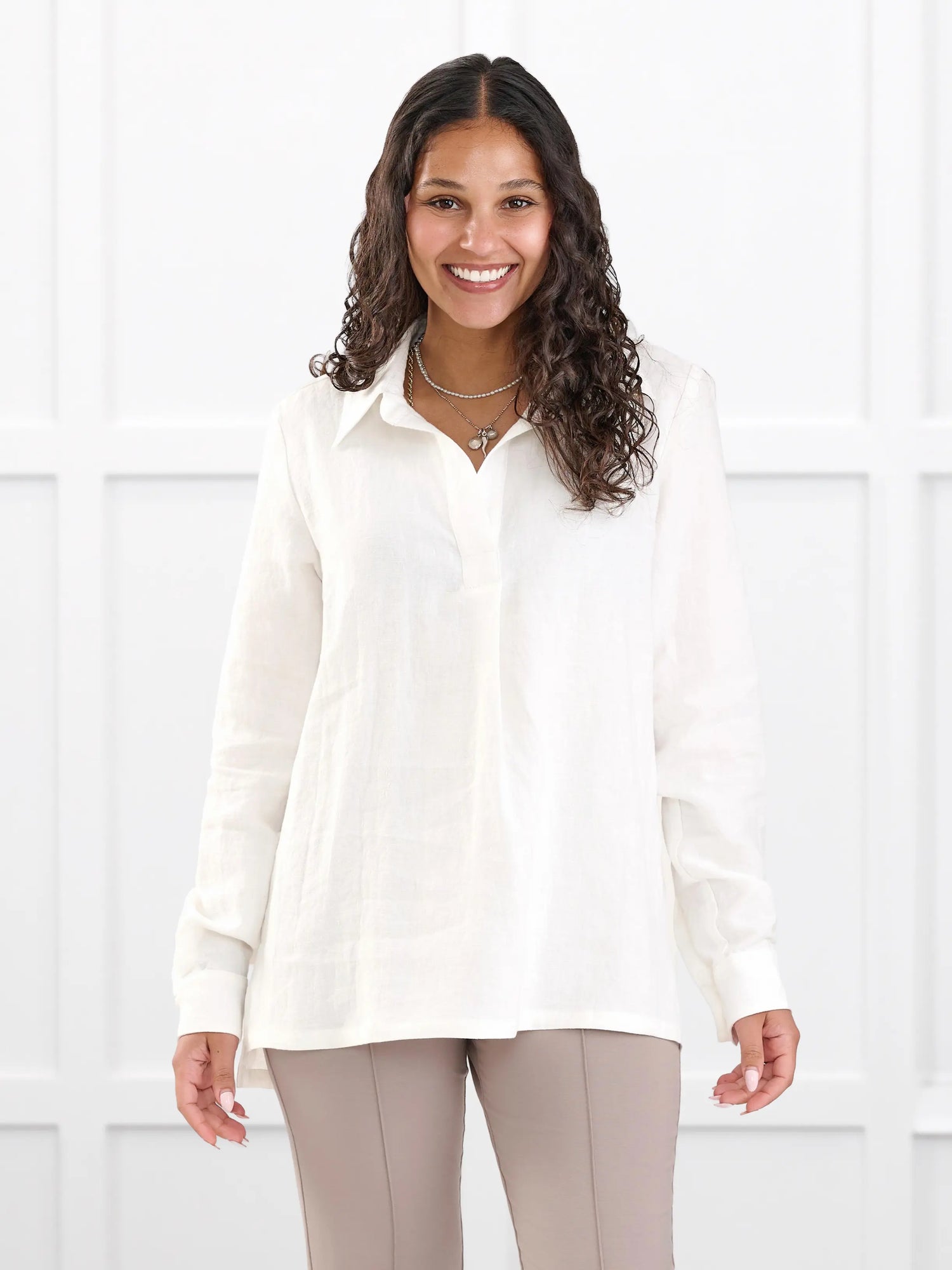 Mali linen collared top for women in Ivory linen on model Meron, size XS @Meron-XS 