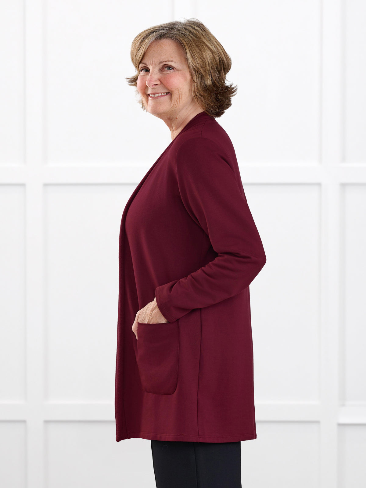 Montana fleece pocket cardigan for women in Merlot on model Donna, size S Regular @Donna-S-regular 