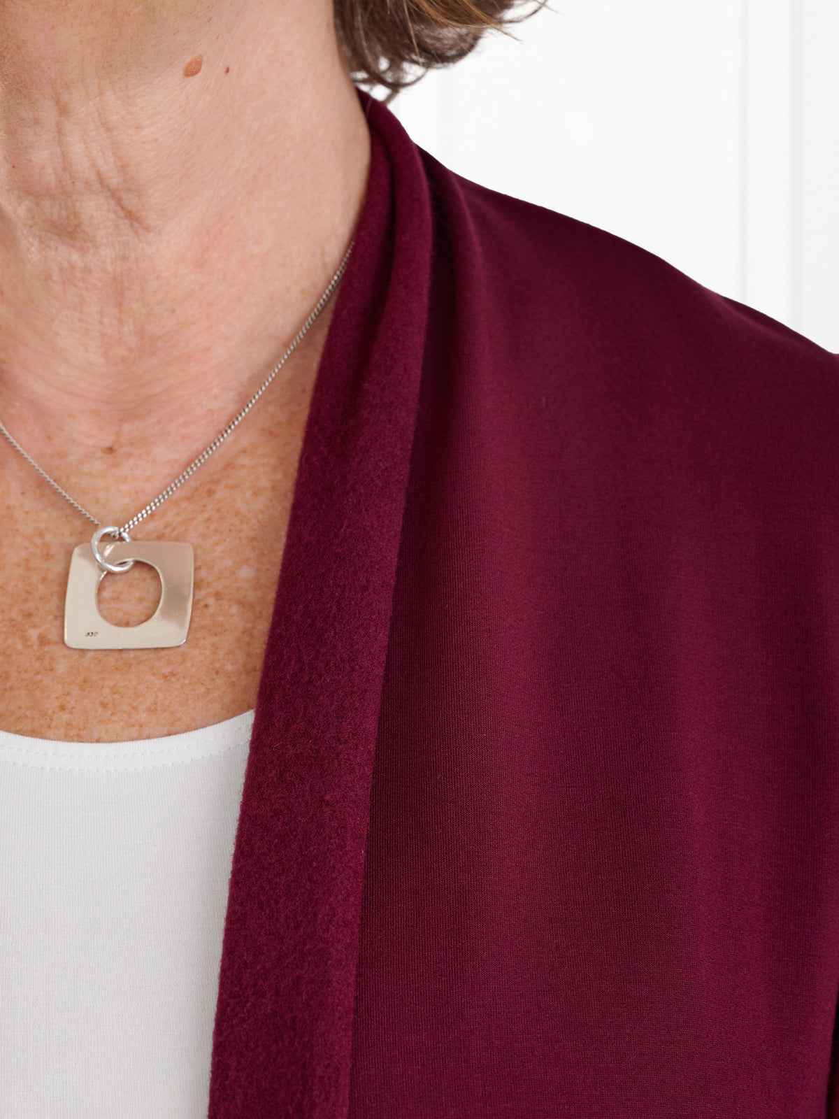Montana fleece pocket cardigan for women in Merlot 