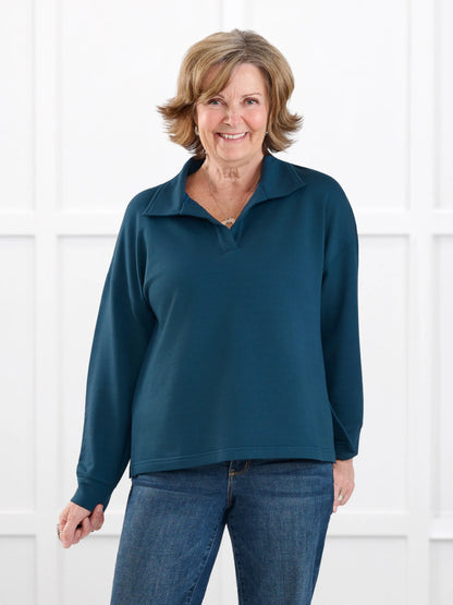 Odell fleece polo sweatshirt for women in Atlantic on model Donna, size S Regular @Donna-S-regular 