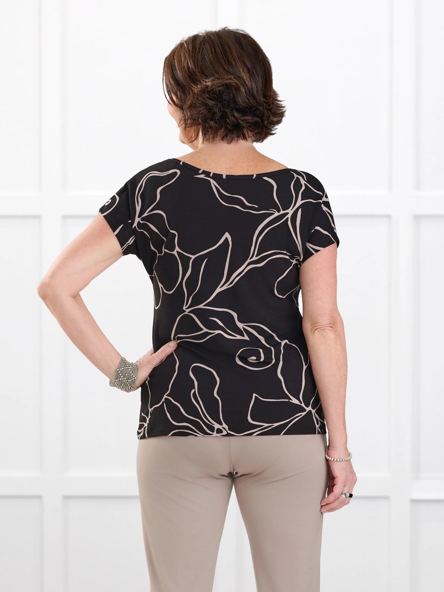 Rio reversible neckline dolman tee in Contour floral on model Donna, size S @Donna-S 
