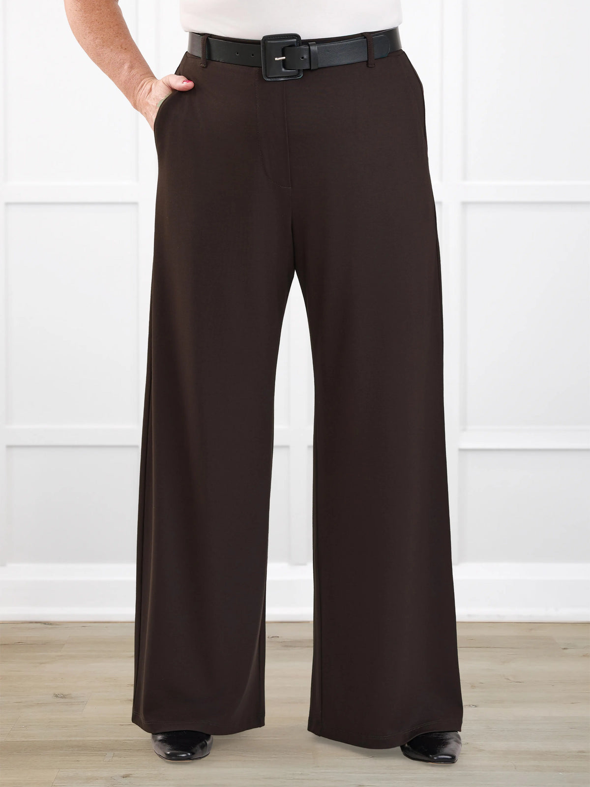 Samara wide leg pocket pant for women in Dark chocolate 