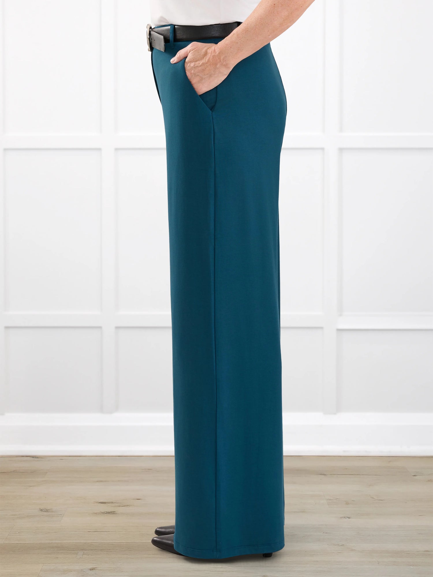 Samara wide leg pocket pant for women in Atlantic 