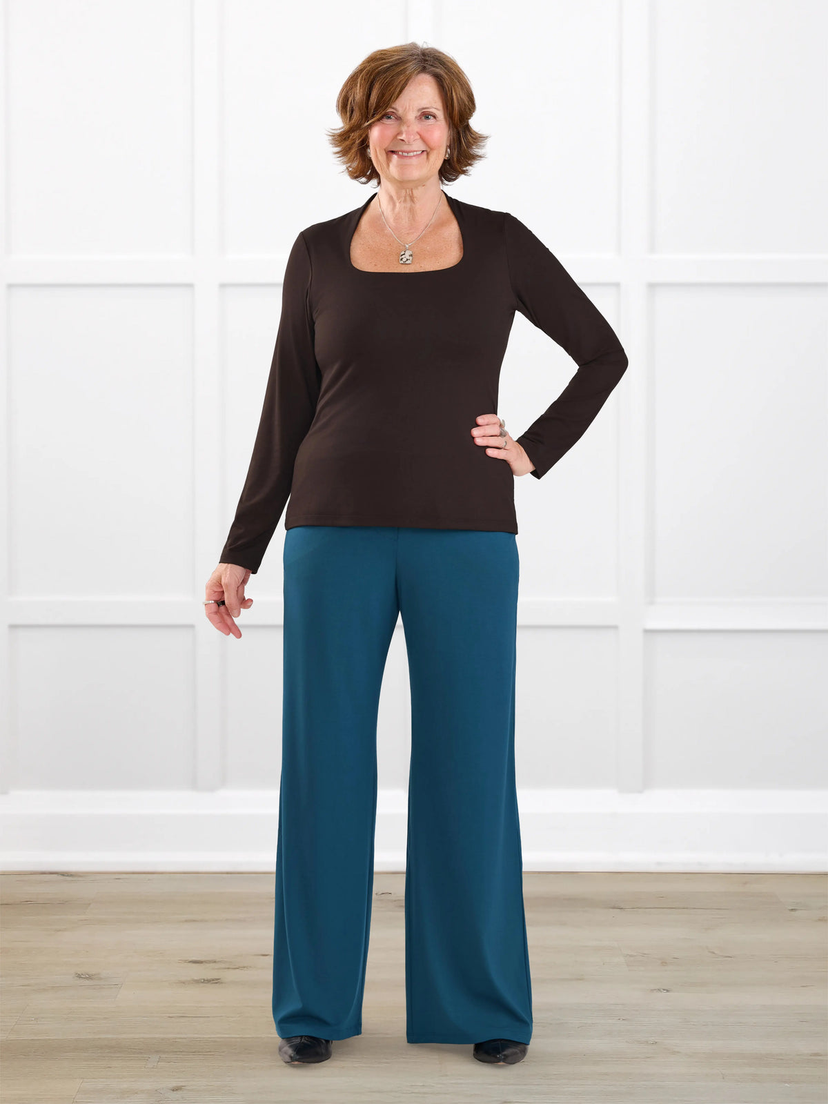 Samara wide leg pocket pant for women in Atlantic on model Donna, size S Regular @Donna-S-regular 