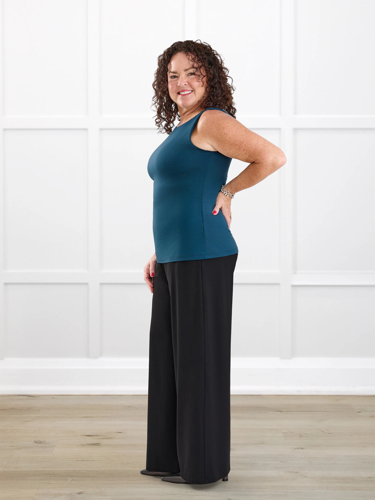 Samara wide leg pocket pant for women in Black on model Kerri, size M Petite @Kerri-M-petite 