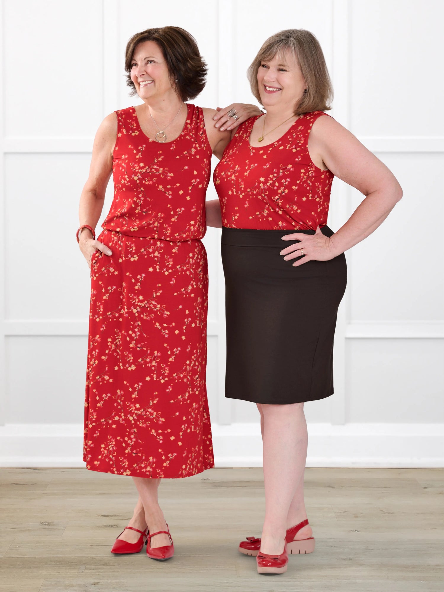 Shandra reversible neckline tank top in Chili blossom 