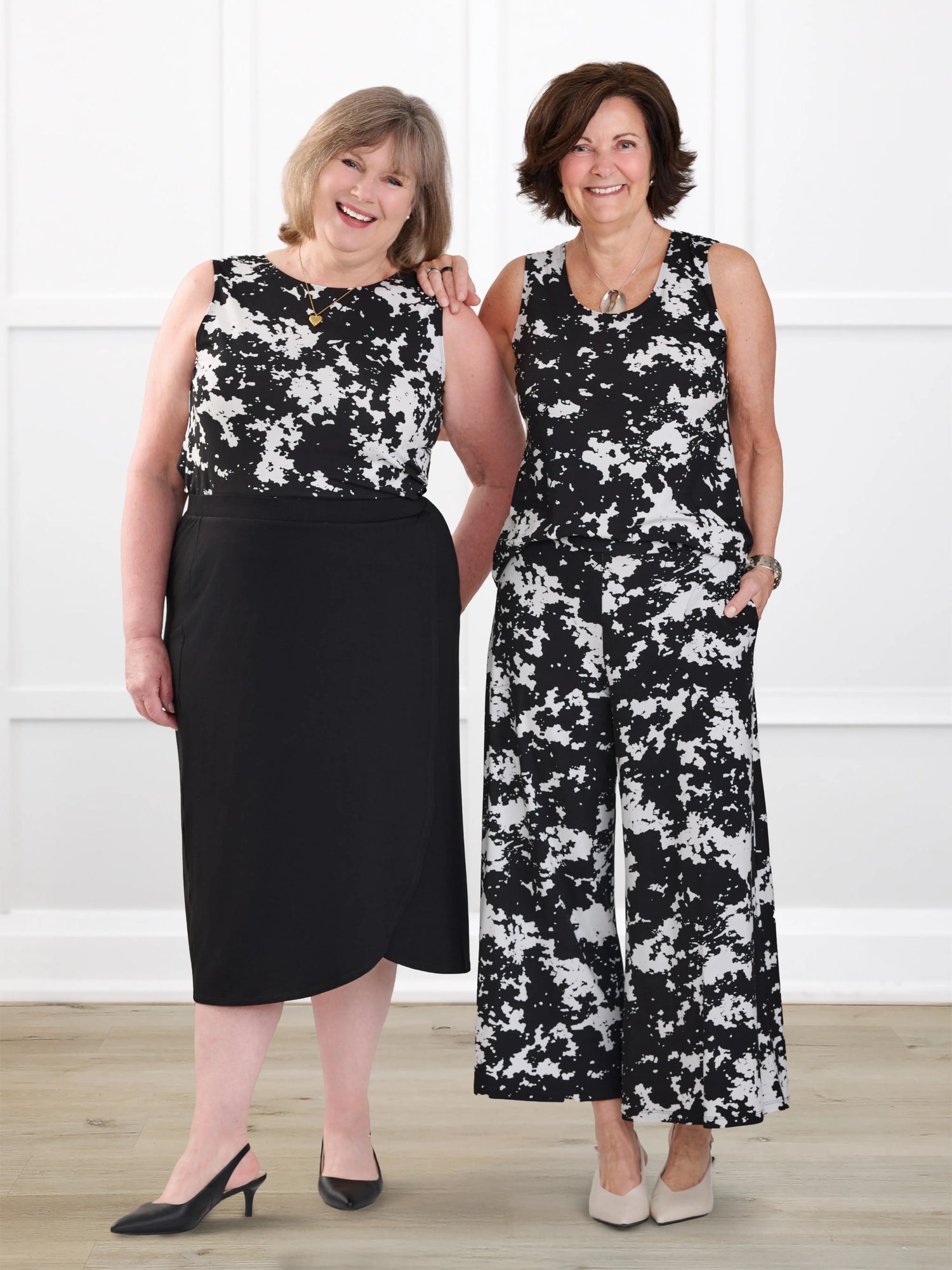 Shandra reversible neckline tank top in Moo’d bloom 