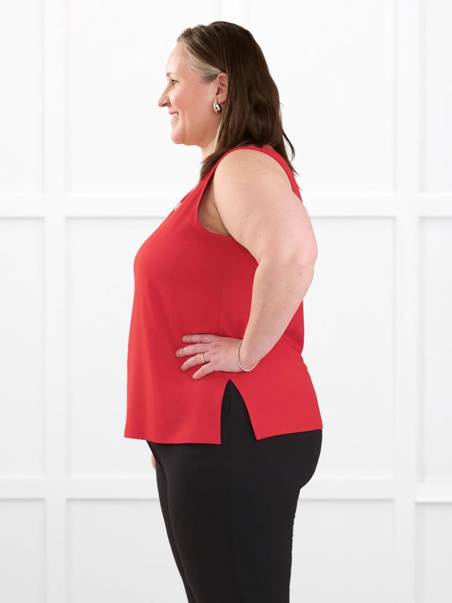 Shyanne reversible neckline side slit tank for women in Chili on model Cristina, size XXL Regular @Cristina-XXL-regular 