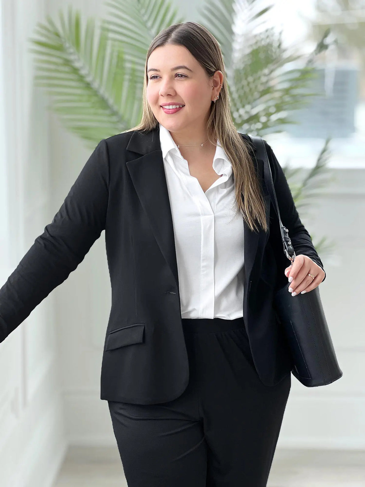 Sienna stretchy girlfriend blazer for women in Black on model Christal, size L @Christal-L 