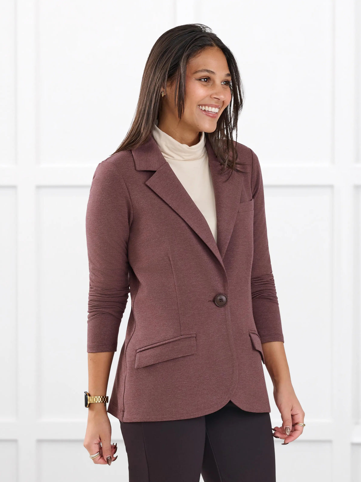 Sienna stretchy girlfriend blazer for women in Brown melange on model Meron, size XS @Meron-XS 