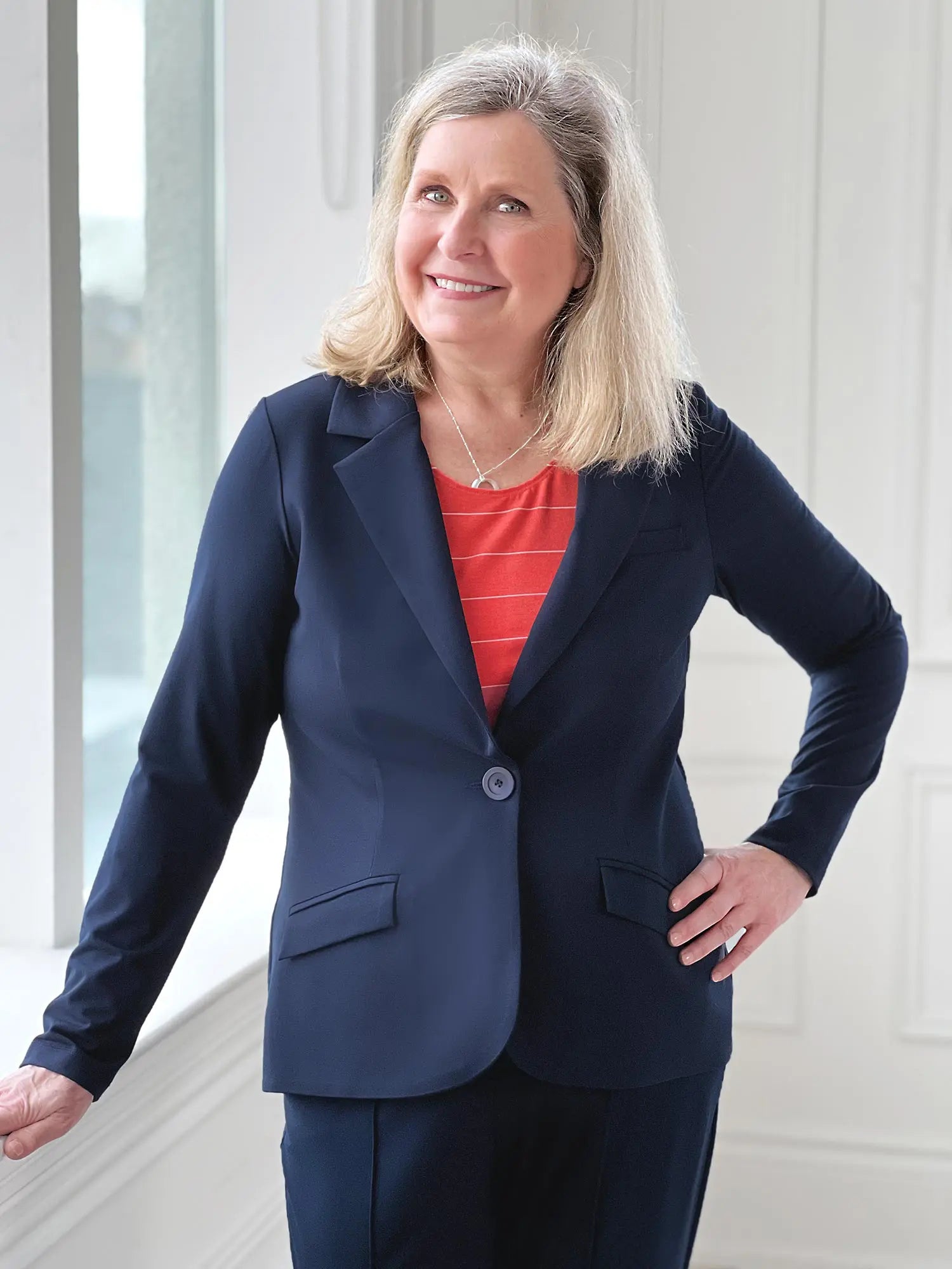 Sienna stretchy girlfriend blazer for women in Navy on model Carolyn, size L @Carolyn-L 