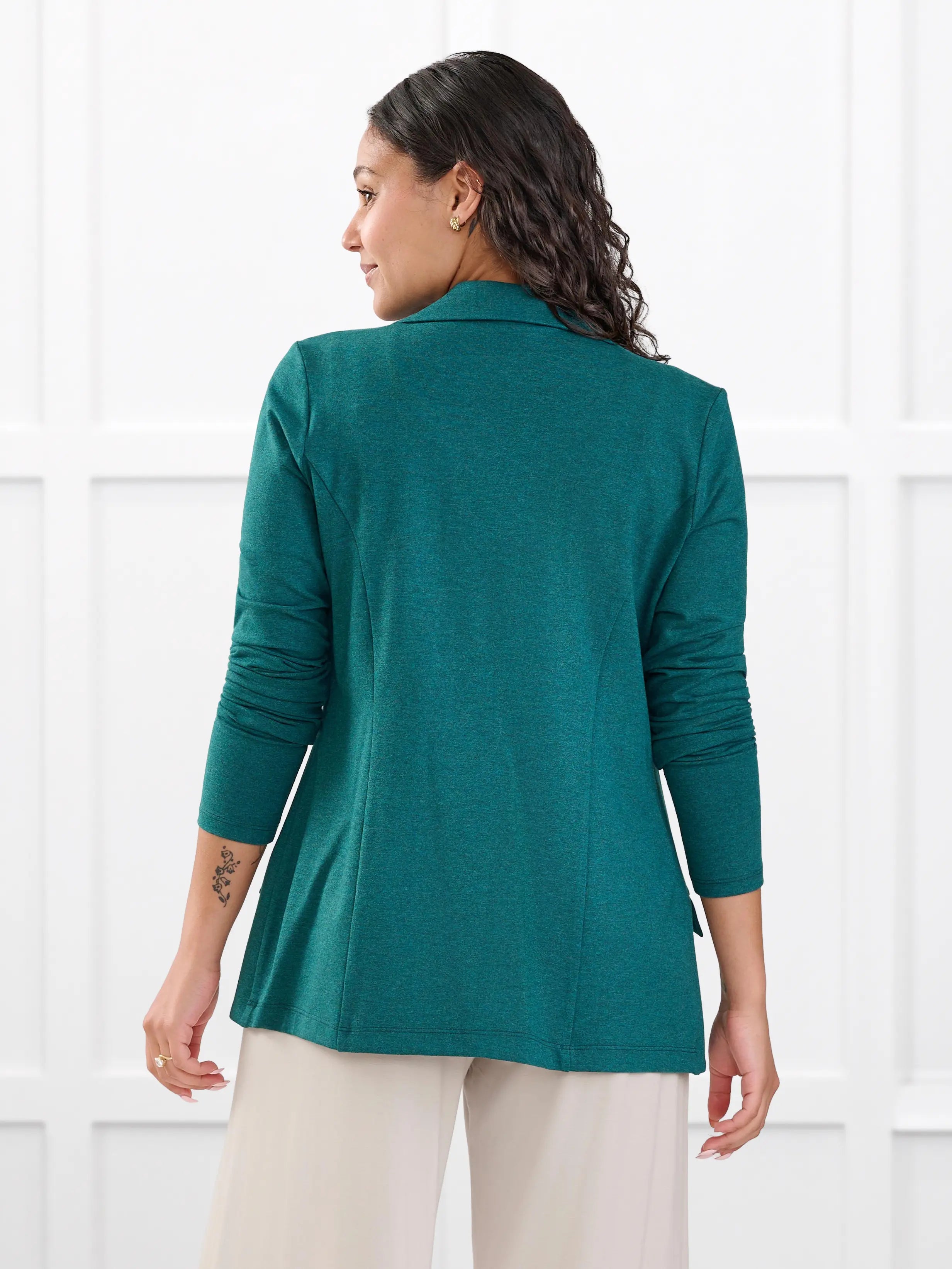 Sienna stretchy girlfriend blazer for women in Ivy melange on model Meron, size XS @Meron-XS 