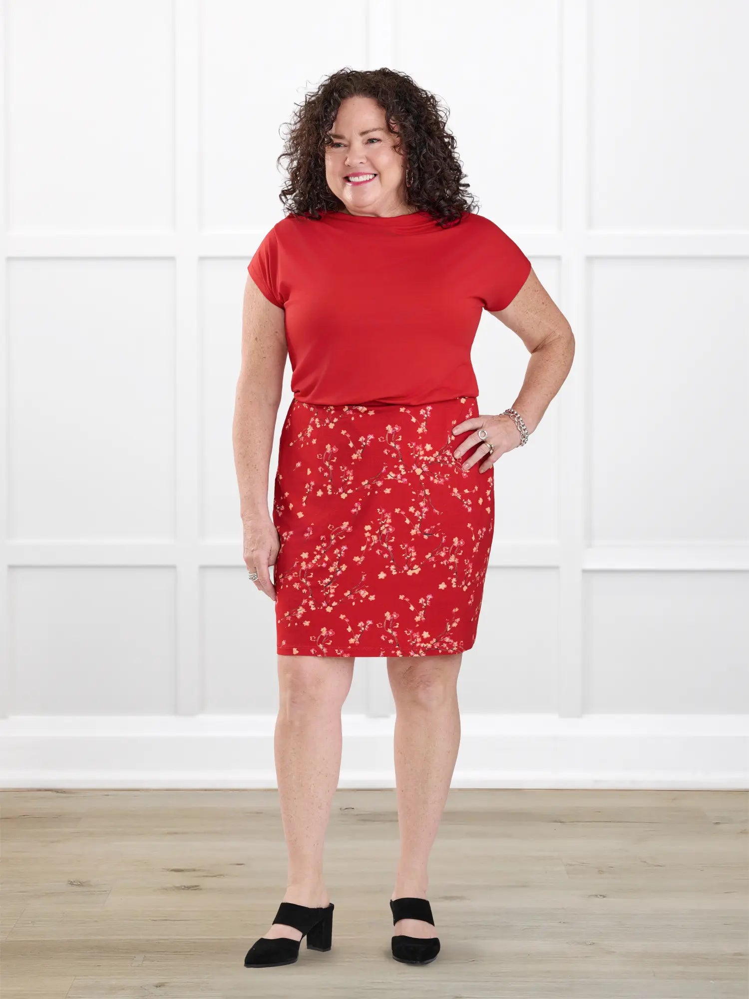 Vida pull on pencil skirt for women in Chili blossom on model Kerri, size M @Kerri-M 