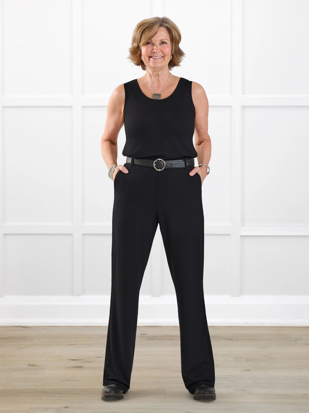 Viviana high waisted straight leg pant for women in Black on model Donna, size S @Donna-S 